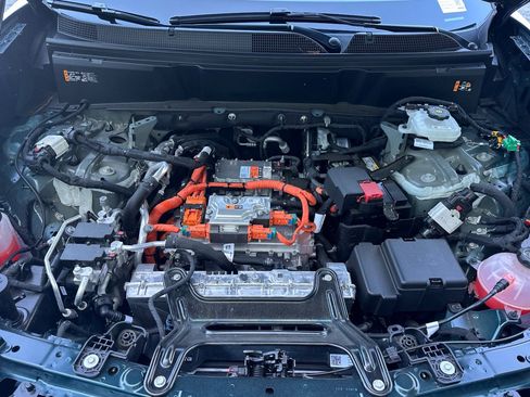 Certified 2026 Cadillac Vistiq Platinum w/ LPO, Floor Liner Package AWD/4WD image 54