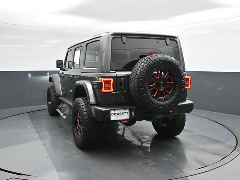 Used 2018 Jeep Wrangler Unlimited Rubicon AWD/4WD image 5