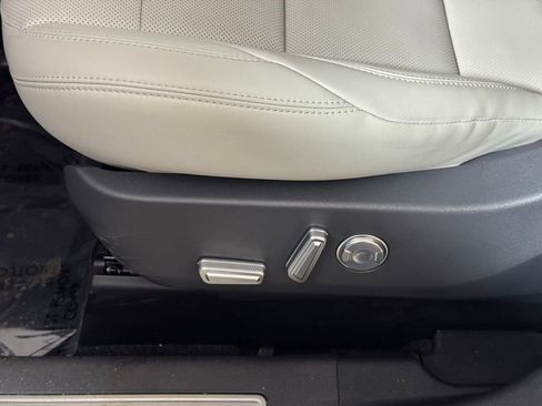 New 2026 Lincoln Nautilus Premier w/ Equipment Group 102A image 21