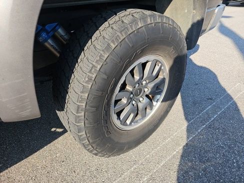 Used 2011 Ford F150 Raptor w/ Raptor Luxury Pkg image 13