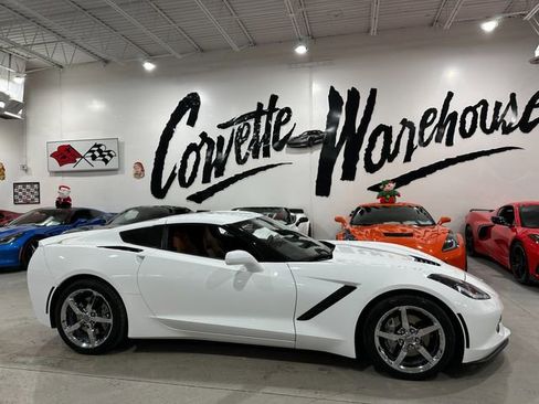 Used 2014 Chevrolet Corvette Stingray Coupe w/ 2LT Preferred Equipment Group image 10