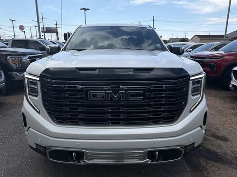Used 2025 GMC Sierra 1500 Denali Ultimate AWD/4WD image 2