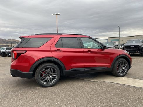 New 2026 Ford Explorer ST w/ Sun And Sound Package image 19