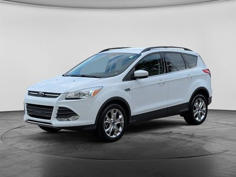 Used 2015 Ford Escape SE w/ Equipment Group 201A AWD/4WD image 3