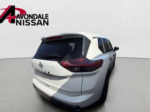 Used 2026 Nissan Rogue S FWD image 3