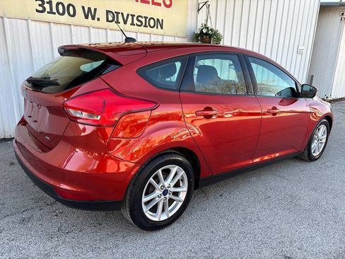 Used 2018 Ford Focus SE w/ Cold Weather Package image 8