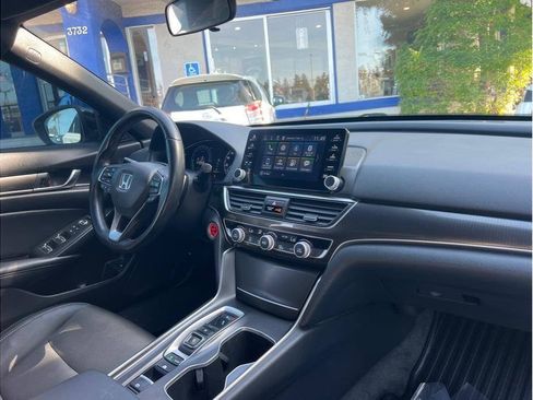 Used 2022 Honda Accord Sport image 12