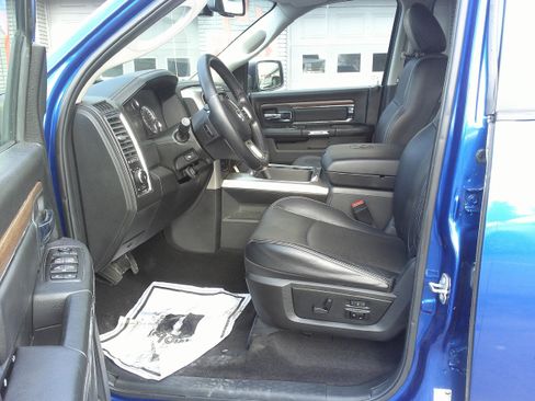 Used 2017 RAM 1500 Laramie w/ Convenience Group image 14