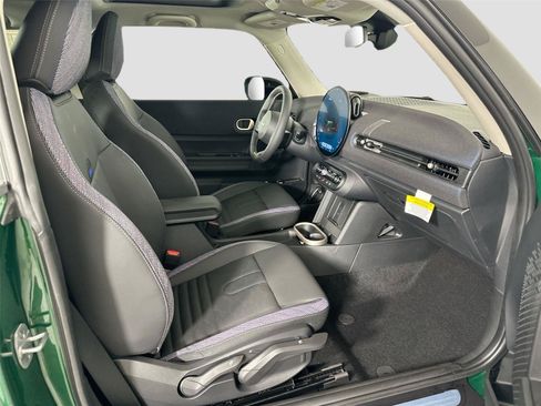 Certified 2025 MINI Cooper S FWD image 21