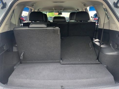 Used 2019 Volkswagen Tiguan SE image 36