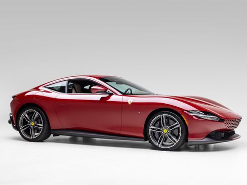 Certified 2022 Ferrari Roma RWD image 13