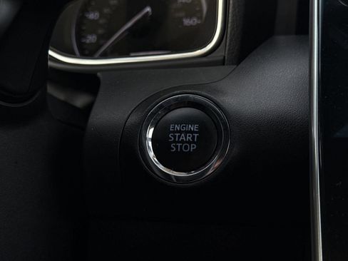 Used 2019 Toyota Avalon Touring image 18