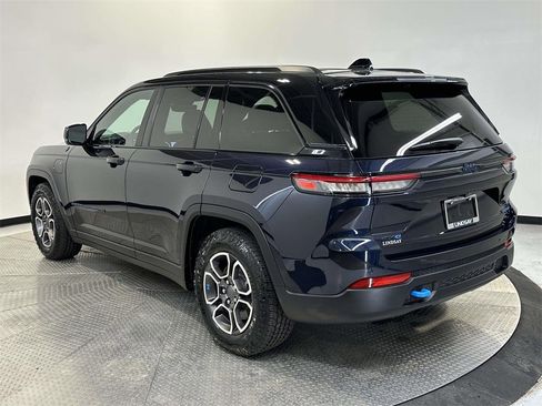 Used 2024 Jeep Grand Cherokee Trailhawk w/ Advanced Protech Group II image 5