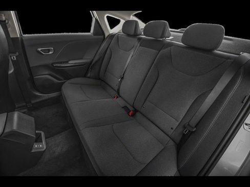 New 2025 Kia K4 LXS image 20