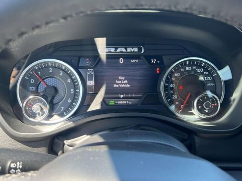 Used 2025 RAM 1500 Big Horn AWD/4WD image 23