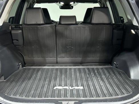 Used 2025 Toyota RAV4 Limited FWD image 37