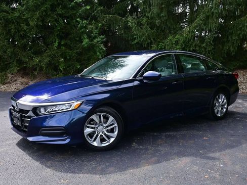 Used 2019 Honda Accord LX image 2
