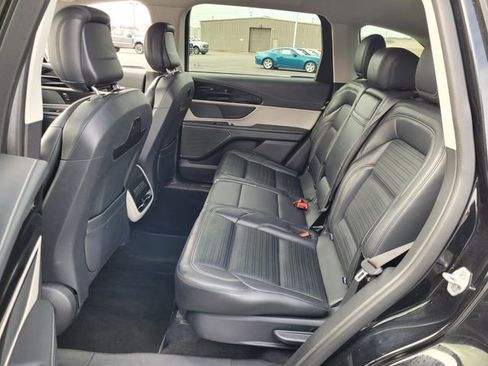 Certified 2024 Lincoln Nautilus Reserve AWD/4WD image 9