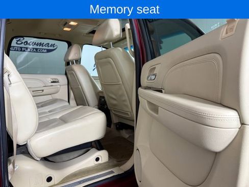 Used 2007 Cadillac Escalade EXT w/ Information Package AWD/4WD image 18