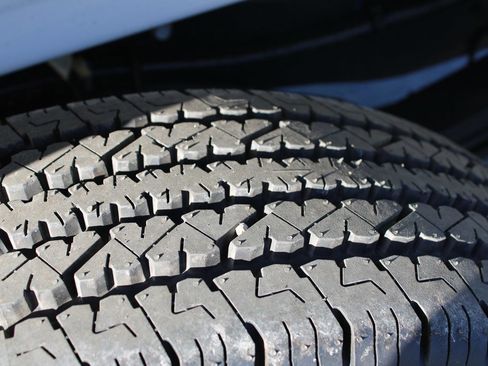 Used 2025 Chevrolet Express 2500 Extended w/ Communications Package image 36