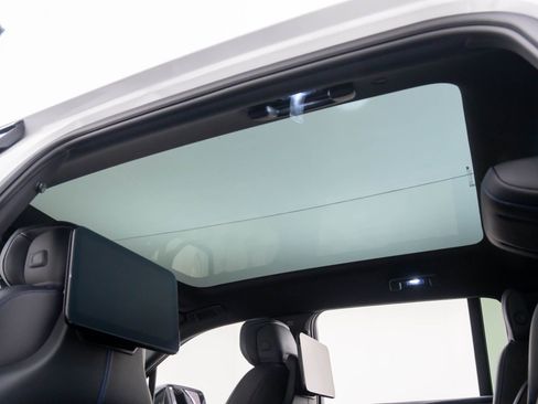 New 2025 Cadillac Escalade IQ Sport 1 w/ LPO, ONYX Package image 12