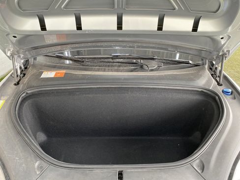 Used 2016 Tesla Model X P90D image 31