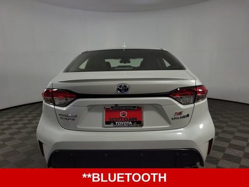 Used 2024 Toyota Corolla SE w/ SE Package image 7