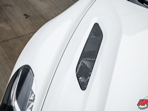 Used 2016 Aston Martin Vanquish Volante image 29