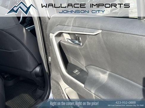 Used 2021 Toyota RAV4 XLE w/ Convenience Package image 42