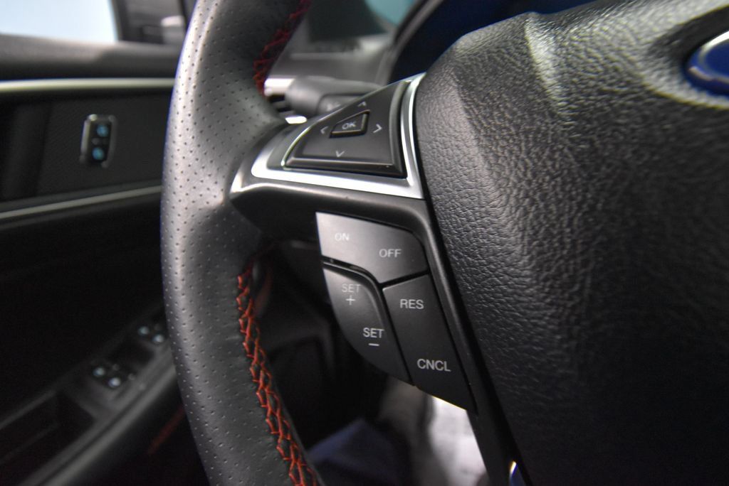 Used 2024 Ford Edge ST-Line AWD/4WD image 11
