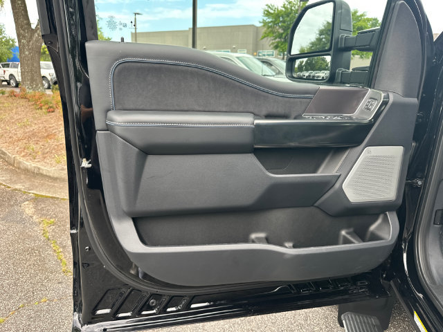 New 2026 Ford F450 Platinum w/ FX4 Off-Road Package AWD/4WD image 13