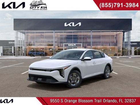 New 2026 Kia K4 LX image 1
