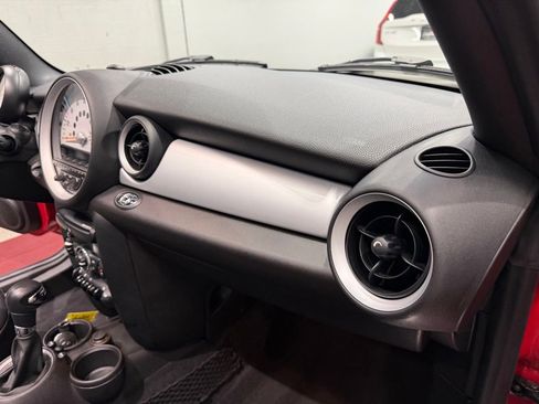 Used 2014 MINI Cooper Convertible FWD image 42