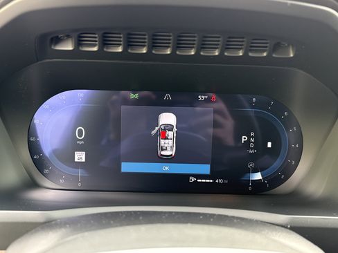 Used 2025 Volvo XC90 B6 Plus image 21