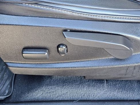 Used 2021 Chevrolet Colorado Z71 image 12