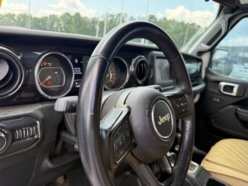 Used 2020 Jeep Wrangler Sport AWD/4WD image 16