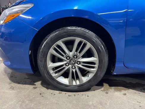 Used 2017 Toyota Camry SE image 12