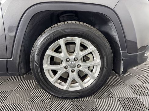 Used 2016 Jeep Cherokee Latitude image 26