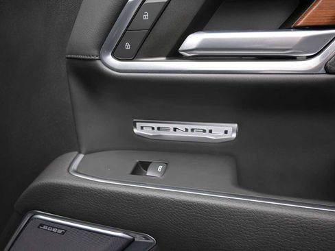 Used 2023 Jeep Grand Cherokee L Limited w/ Luxury Tech Group II AWD/4WD image 43