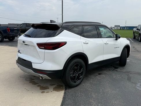 Used 2024 Chevrolet Blazer LT w/ Sound & Technology Package image 2