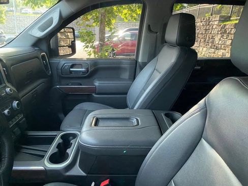 Used 2022 GMC Sierra 2500 SLT w/ SLT Premium Package AWD/4WD image 6