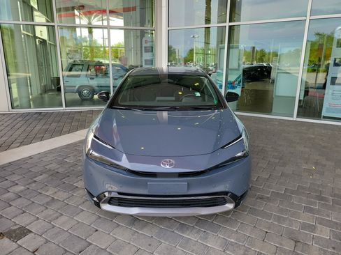 Used 2023 Toyota Prius XLE image 9