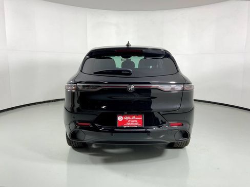 New 2026 Alfa Romeo Tonale w/ Quick Order Package 23H Volce AWD/4WD image 14