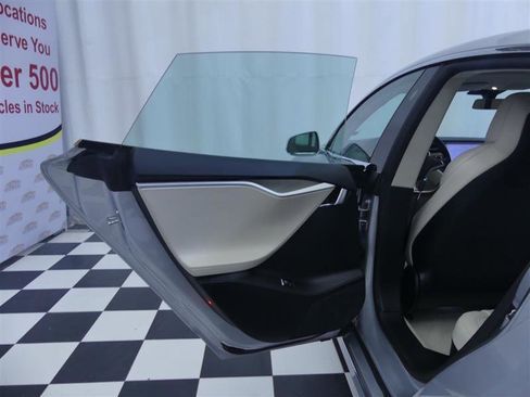 Used 2018 Tesla Model S 100D AWD/4WD image 28