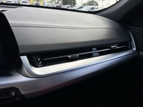 Used 2025 BMW X2 xDrive28i w/ M Sport Package image 59