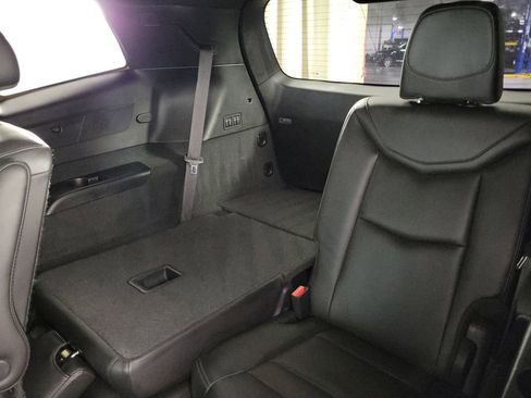 Used 2020 Cadillac XT6 Premium Luxury image 11