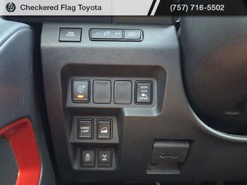 Used 2023 Nissan Frontier PRO-4X w/ Pro Convenience Package image 11