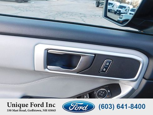 Used 2022 Ford Explorer XLT w/ Equipment Group 202A image 19