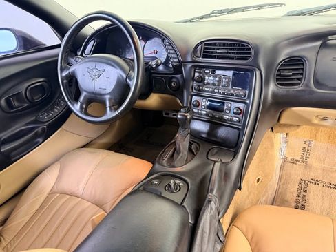 Used 1998 Chevrolet Corvette Coupe w/ Roof Pkg RWD image 24