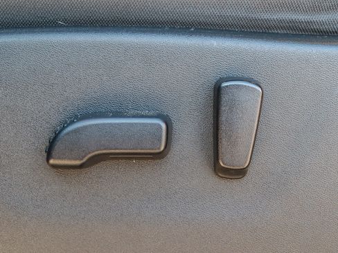 Used 2023 Nissan Frontier SV w/ SV Convenience Package image 20